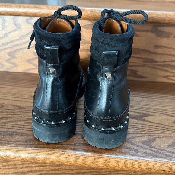 Valentino Garavani Rockstud ankle boots - Picture 5 of 8